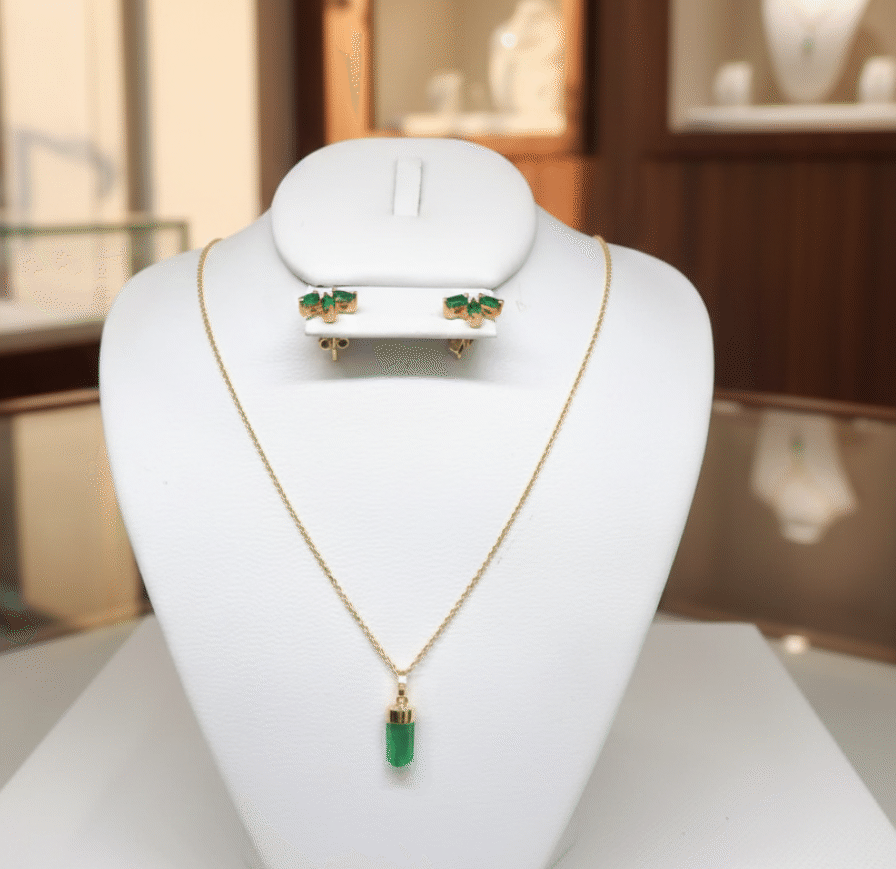 Collar de esmeraldas de alta pureza y diamantes - Alta Joyería Cali